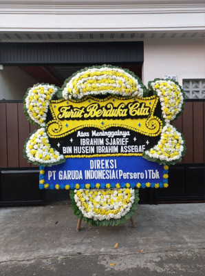 Papan Bunga Duka di Cilayang